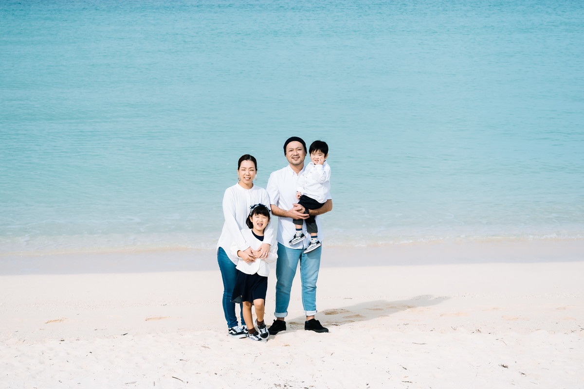 大好きな海で家族写真 コンドミニアムホテル美浜ウーピー